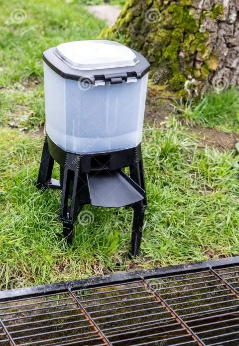 Categoria alimentador solar para peixes de Piscicultura